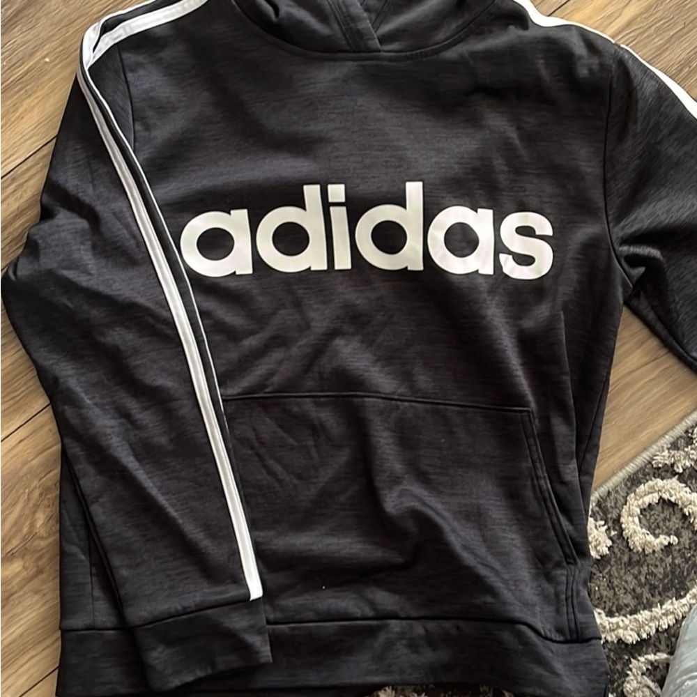 Boys 14/16 Adidas pullover. Like new